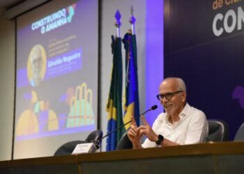 Edvaldo expõe experiências de Aracaju em Simpósio Nacional sobre cidades inteligentes