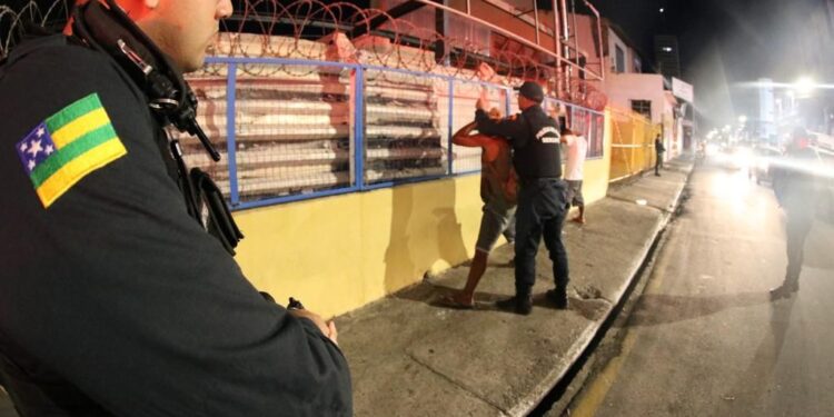 Polícia Militar cumpre mandado de prisão pelo crime de furto qualificado em Aracaju