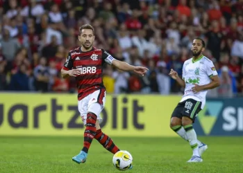 Flamengo faz gol nos acréscimos, mas para no América-MG e perde chance de encostar no líder Botafogo