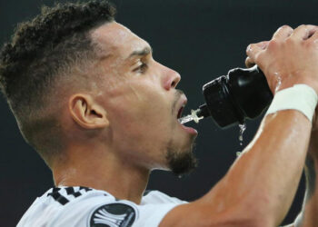 Atlético Mineiro pega todos de surpresa e aceita vender Paulinho para grande clube; negócio depende de apenas uma condição