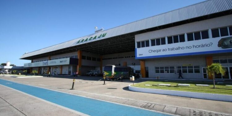 Aeroporto Santa Maria bate recorde de passageiros em junho