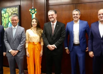 Yandra Moura acompanha Fábio Mitidieri nos ministérios em busca de investimentos para a agricultura sergipana