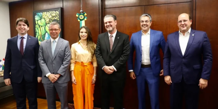 Yandra Moura acompanha Fábio Mitidieri nos ministérios em busca de investimentos para a agricultura sergipana