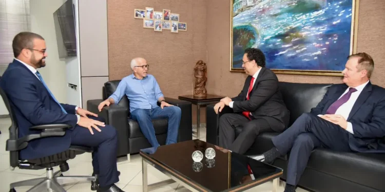 Prefeito Edvaldo Nogueira recebe diretor-presidente da Geap Autogestão em Saúde, Douglas Figueredo