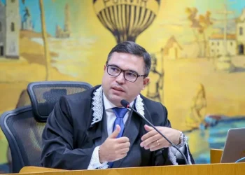 Conselheiro Carlos Felizola reitera preocupação com municípios que podem perder recursos do Fundeb