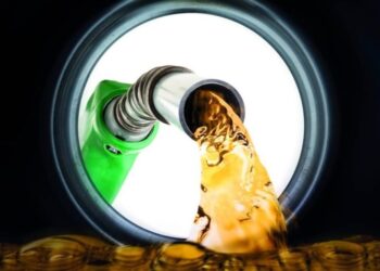 Petrobras bate recorde de produção de gasolina e diesel S10 em junho