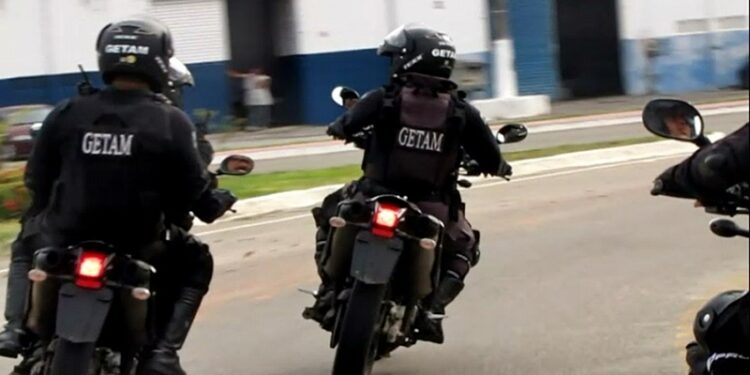 PM prende foragido da justiça no Bairro Treze de Julho, em Aracaju