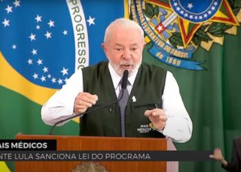 Mais Médicos: Lula sanciona MP que reformula o programa