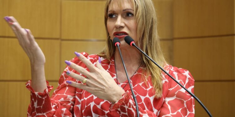 Repúdio: deputada Linda Brasil fala sobre ameaças recebidas