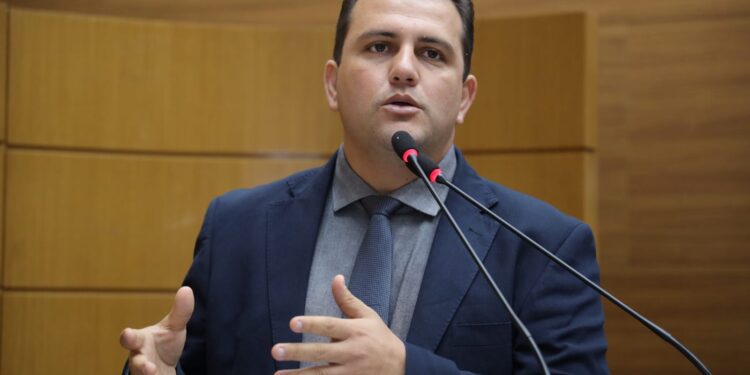 Marcos Oliveira destaca votação da Lei de Diretrizes Orçamentárias