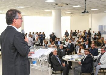 Senador Laércio Oliveira destaca potencialidades de Sergipe no setor de petróleo e gás natural
