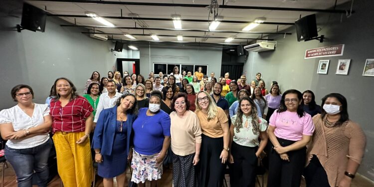 Semed realiza reunião com os diretores escolares para alinhamento das ações do segundo semestre letivo