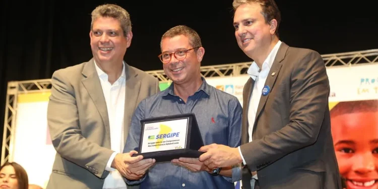 Ministros Márcio Macêdo e Camilo Santana visitam Sergipe para lançamento de Obras e Programas Educacionais