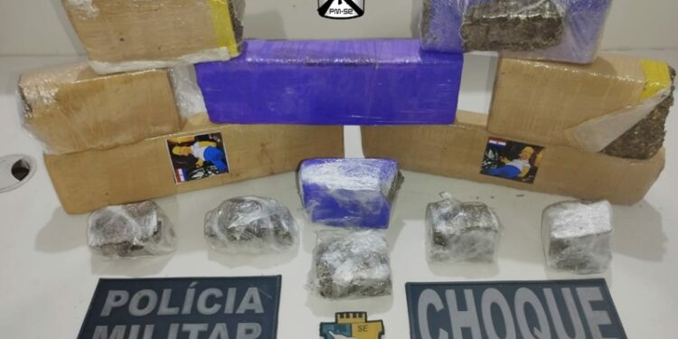 Polícia Militar apreende cerca de 5kg de maconha em Nossa Senhora do Socorro