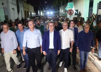 Governador Fábio Mitidieri se une aos fiéis nas celebrações à Senhora Sant’Anna em Simão Dias e Boquim