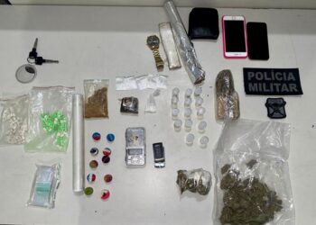 PM prende ex-presidiária em flagrante por tráfico de drogas no Conjunto Santa Lúcia