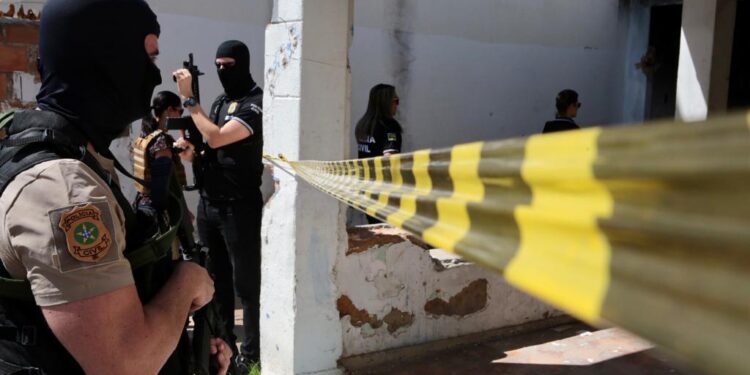 DHPP cumpre mandados de prisão contra investigados por homicídio em Socorro