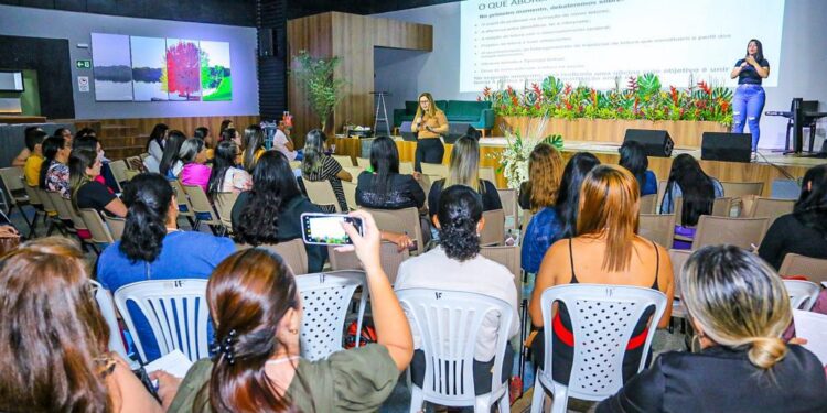 Prefeitura de Lagarto apresenta projeto para fomentar a prática da leitura no cotidiano das escolas públicas municipais