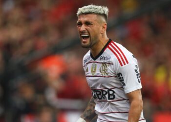 Copa do Brasil: Fla derrota Athletico por 2 a 0 e avança para quartas