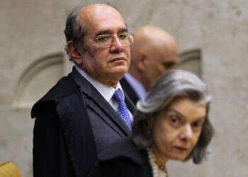 Gilmar Mendes anula arquivamento de ação contra Bolsonaro