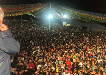 Santana do São Francisco sedia a 34ª edição da Festa do Mastro