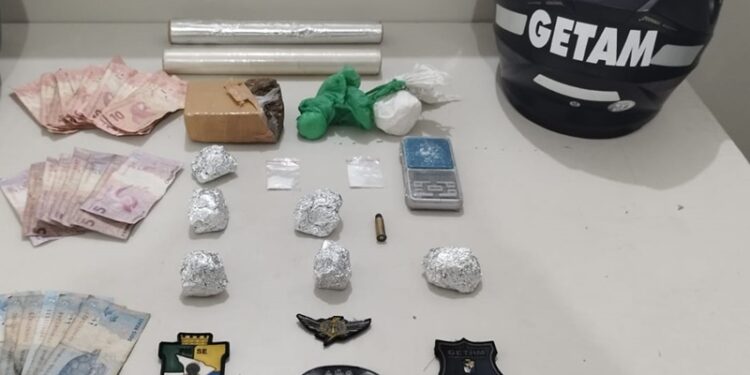 PM prende dois homens por tráfico no Loteamento Esperança, em Aracaju