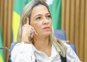 Vereadora Sheyla Galba pede retratação da secretária Waneska Barbosa após fala na Câmara de Aracaju