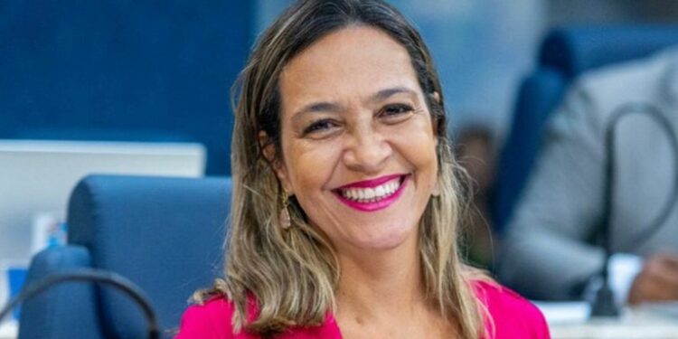 Após cobranças de Sheyla Galba, Nestor Piva amplia leitos