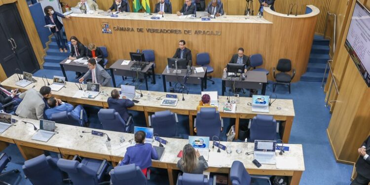 Vereadores começam votação da LDO nesta quarta-feira, 12