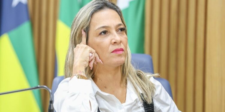 Prefeitura de Aracaju lança projeto de navegação, mas nem servidores conhecem’, diz Sheyla