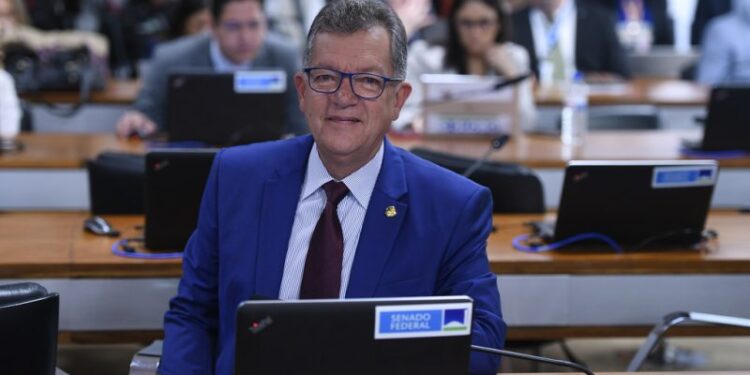 Com apoio de Laércio, Congresso promulga PEC dos Lotéricos, que garante prorrogação de contratos e continuidade de serviços bancários