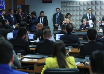 CPMI interroga ex-ajudante de Bolsonaro sobre conspiração golpista