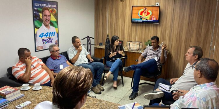 Inclusão do camarão na merenda escolar fortalece pequenos produtores familiares de Sergipe