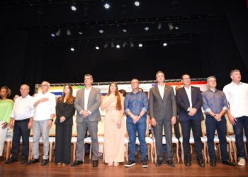 Prefeito participa do lançamento de Pacto Nacional para retomada de obras da Educação em Sergipe