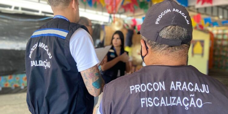 Em junho, Procon Aracaju fiscalizou 60 estabelecimentos comerciais