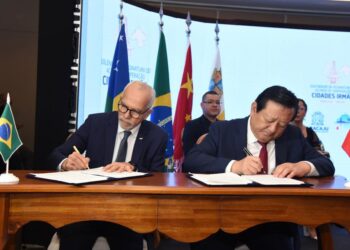 Parceria histórica: Prefeito Edvaldo assina acordo de cidade-irmã com Yantai, uma das maiores metrópoles da China