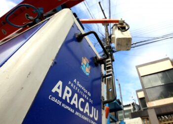 População aracajuana pode colaborar com manutenção do parque de iluminação pública
