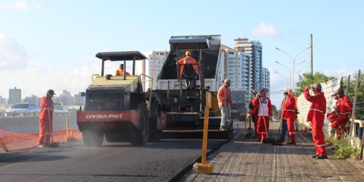 PMA inicia etapa de recapeamento asfáltico da obra da ponte Juscelino Kubitschek