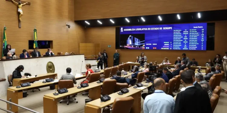 Recesso: Deputados Paulo Jr e Netinho Guimarães destacam ações positivas