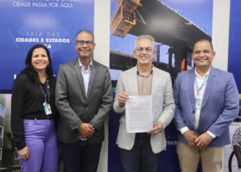Prefeito de São Cristóvão assina contrato de R$ 24 milhões para construção de rodovia que ligará o Centro Histórico ao Aeroporto de Aracaju