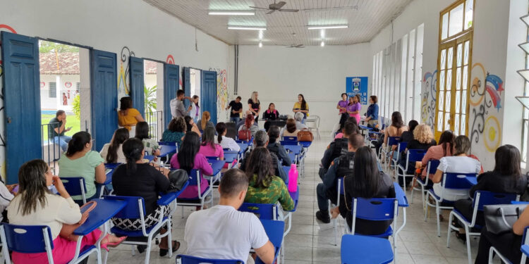 Governo promove capacitação para profissionais da rede de proteção à mulher de Estância, Santa Luzia e Indiaroba