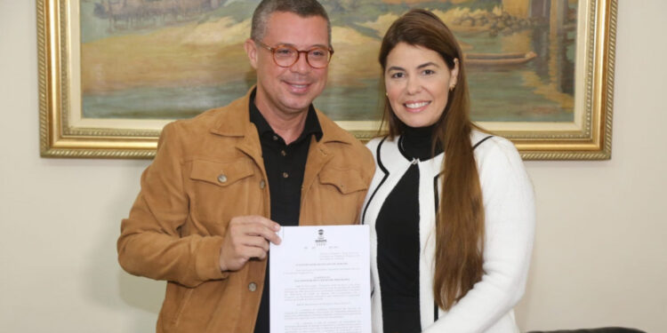 Governador sanciona lei que cria o Programa Prato do Povo para combater a fome