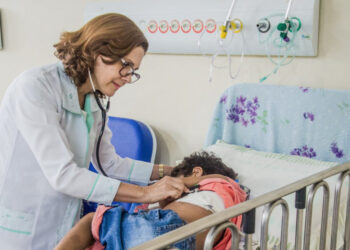 Saúde oferta atendimento de média e alta complexidade em pediatria