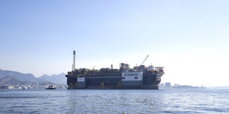 Produção de petróleo e gás no pré-sal cresce 5,9%