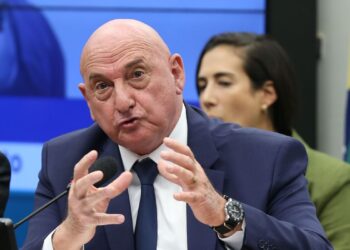 Ex-ministro G. Dias será ouvido na CPMI do golpe na próxima semana