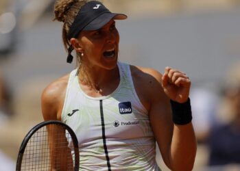 De volta às quadras, Bia Haddad vence estreia no WTA 1000 de Montreal