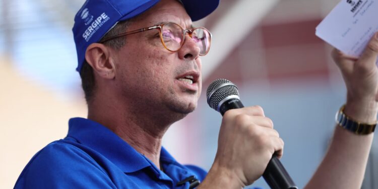 Pesquisa nacional aponta que 69,8% dos sergipanos avaliam bem a gestão estadual