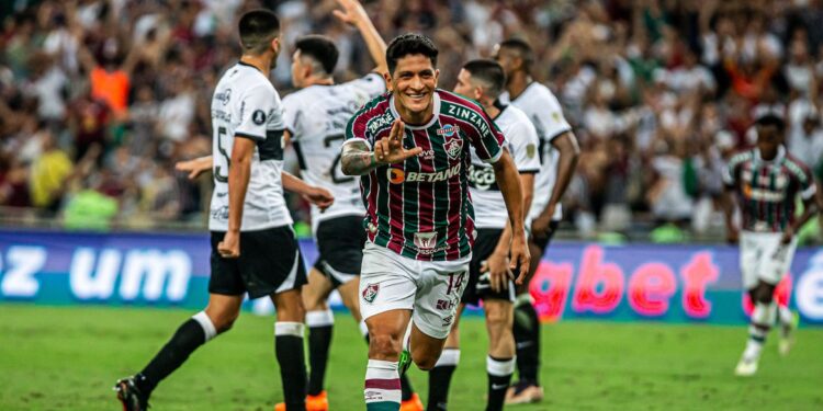 Fluminense joga bem e derrota o Olímpia por 2 a 0 no Maracanã