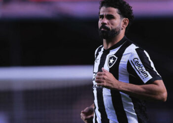 Ele REALMENTE fez isso, surpreendeu todo mundo: Diego Costa ‘apronta’ nos bastidores do Botafogo e Bruno Lage se pronúncia