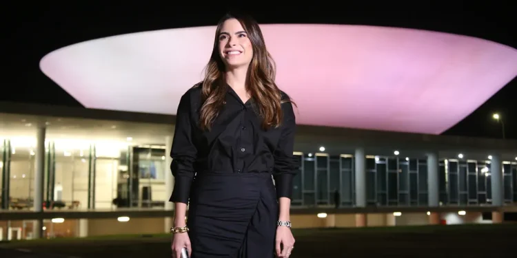 Yandra é selecionada membro titular da Representação Brasileira no Parlasul